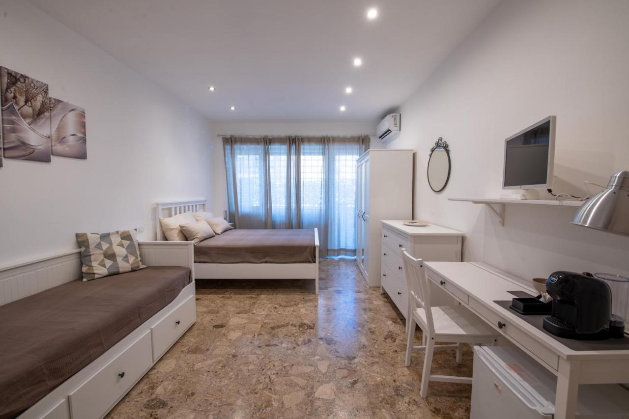 Casa Rosa Beige E Blu Apartamento Roma Exterior foto